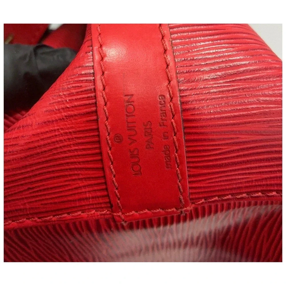 Louis Vuitton Noe Bucket Bag Red Epi Leather Vintage Drawstring Shoulder Bag
